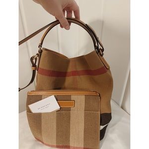 Authentic Burberry medium canvas purse with pouch